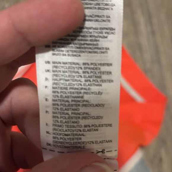 Adidas Women Golf ENGINEERED STRIPE SLEEVELESS POLO SHIRT - Picture 15 of 15